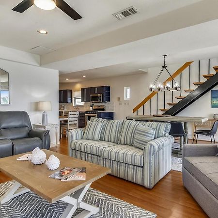 Pool Days And Dock Nights Vila Galveston Exterior foto