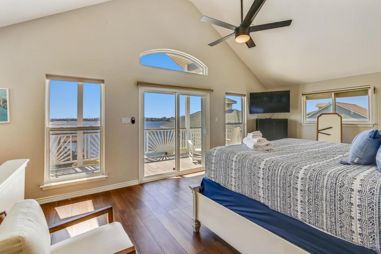 Pool Days And Dock Nights Vila Galveston Exterior foto
